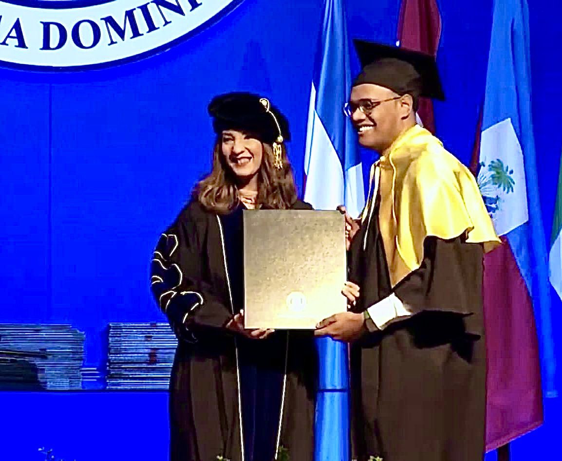 Xavier8064's tweet photo. Really, really late post: However, last November I graduated from Med School. Remembering tearing up just a little as I sat back down and thought of my unconventional, tough and transformative journey that wouldn’t have been possible with out my family by my side. 🩵👨🏾‍⚕️ https://t.co/7KiTwS8lkS