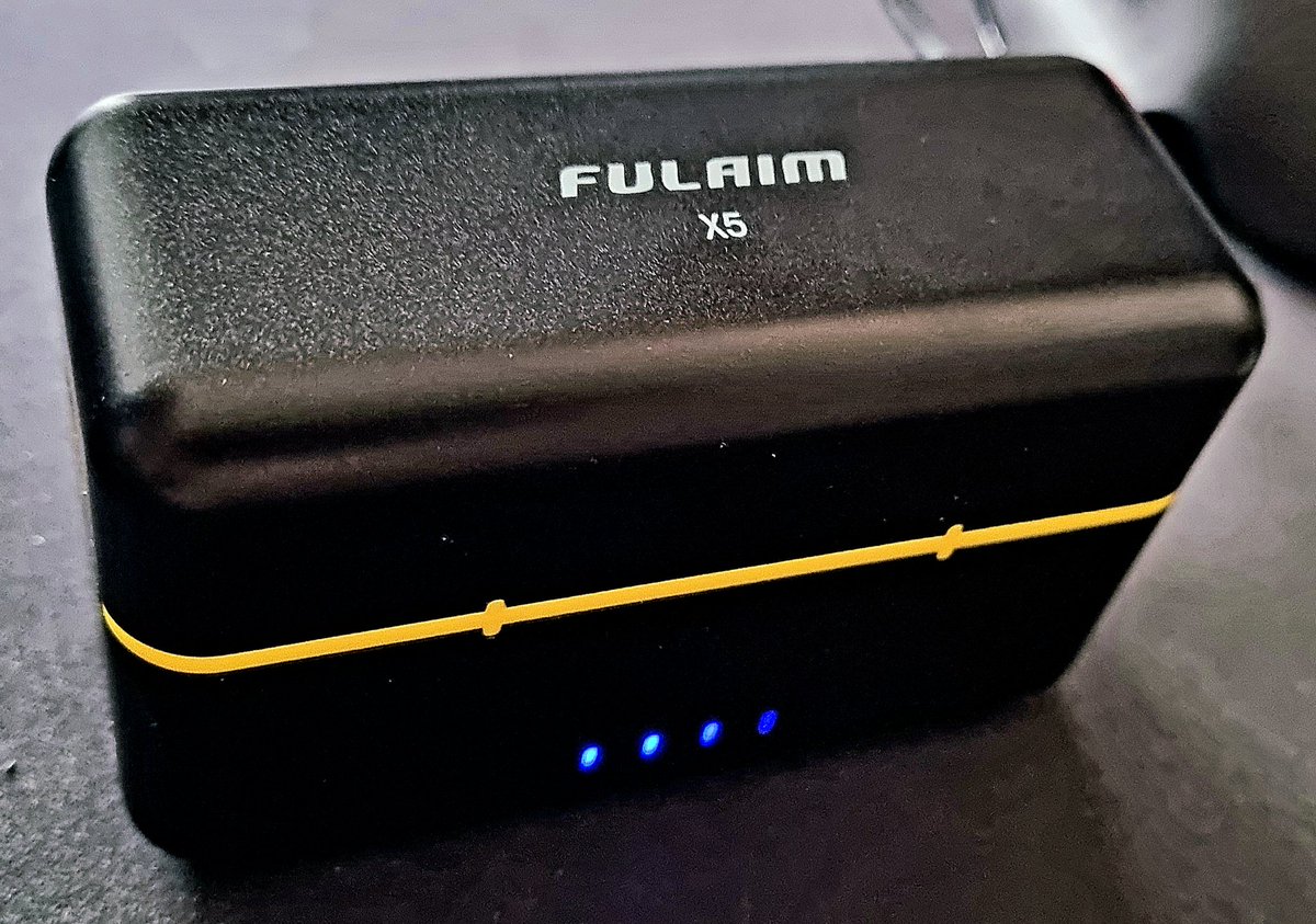 WeissAndChill's tweet photo. New toy acquired...

Very excited to have this ready for better audio quality and freedom of movement whilst recording. But why would I need two..?

#fulaim #fulaimaudio #interview #upgrade #youtube #Twitch https://t.co/SbXOV8Qusm