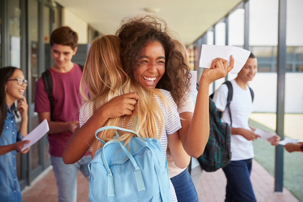AngliaRuskinSU's tweet photo. Today is #ALevelResultsDay2023 good luck to everyone receiving their results day, we wish you lots of luck 😄
#ALevel #ALevelResultsDay #GoodLuck #ARUWelcome #WelcometoARU #SUwelcome #ARU #ARUStudentsUnion #AngliaRuskinStudentsUnion #ARUWelcomesYou #ARUwelcome https://t.co/Lorv6zJckE