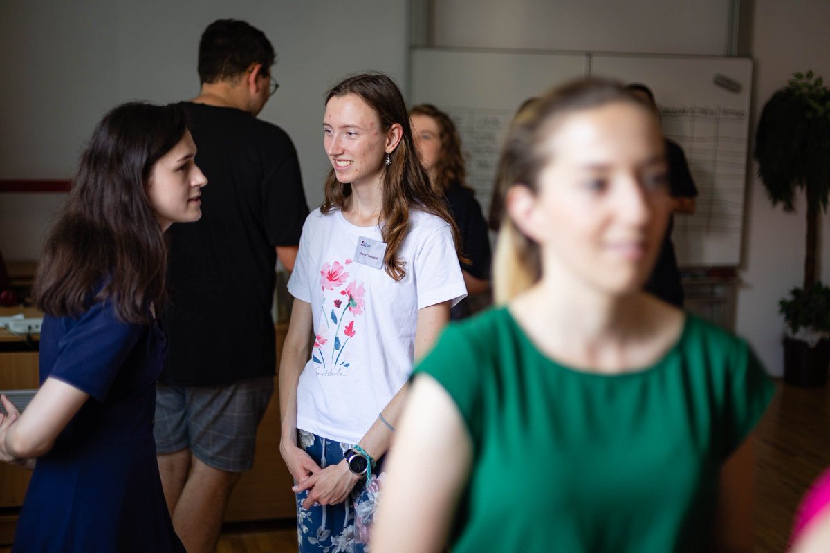 Nuda tu rozhodně není. Často vlastně, jako v každé správné redakci, vůbec nestíháme🤷‍♀️ I když vyfotit se na nějakou tu památku a promo, to zase jo. 😉#lzs2023 ❤️✌️