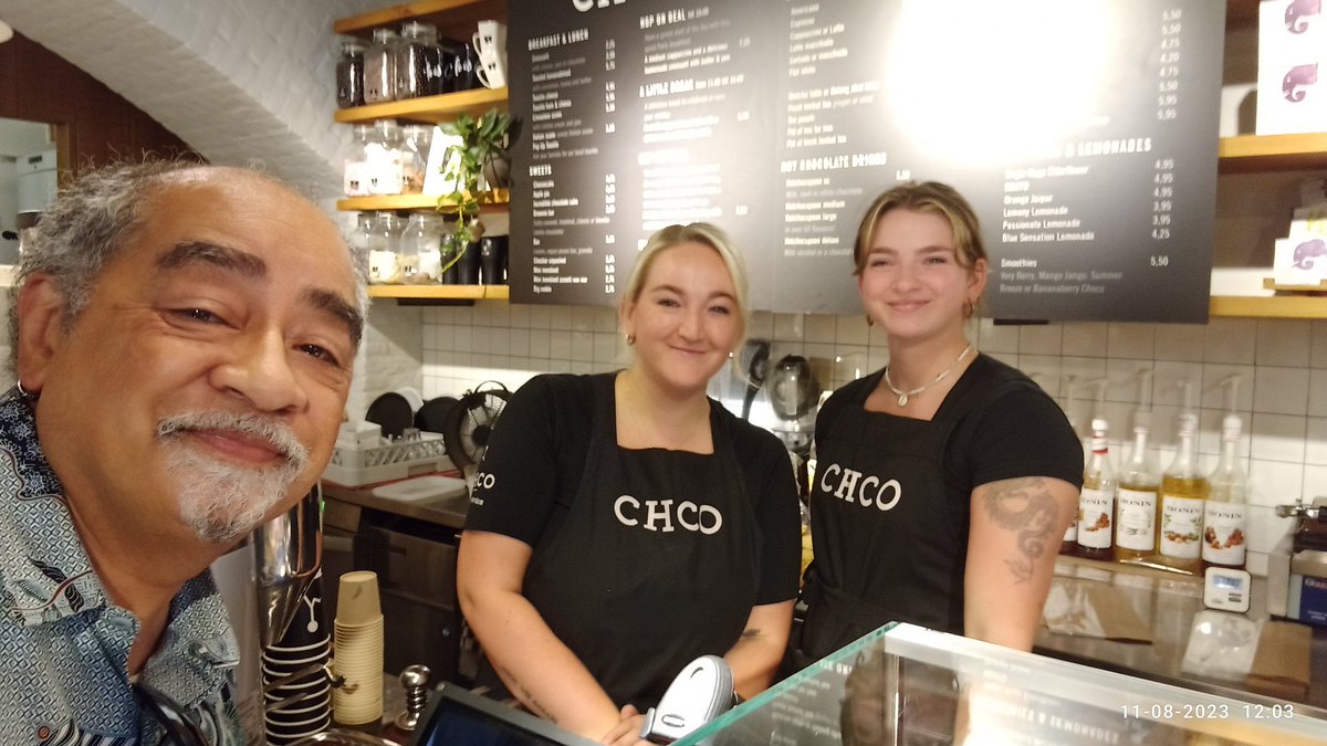 drBernard_Davis's tweet image. #stopandgo ☕🍎🥪
#choclatecompany #servicewithasmile 🤗