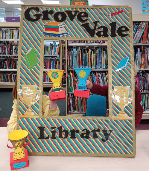 SouthwarkLibs's tweet photo. Everyone wanted to be a winner! π Our Sports Trophy Cup craft event last week was so popular we've made time for one more.
Join us at #GroveValeLibrary this Saturday, 19 August from 11am to 12pm
#SummerReadingChallenge https://t.co/BbNGud0WW6