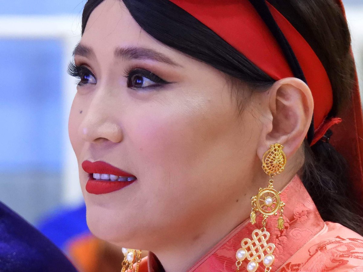 Туслах зураг дарчихаж📸🤭🤭🤭