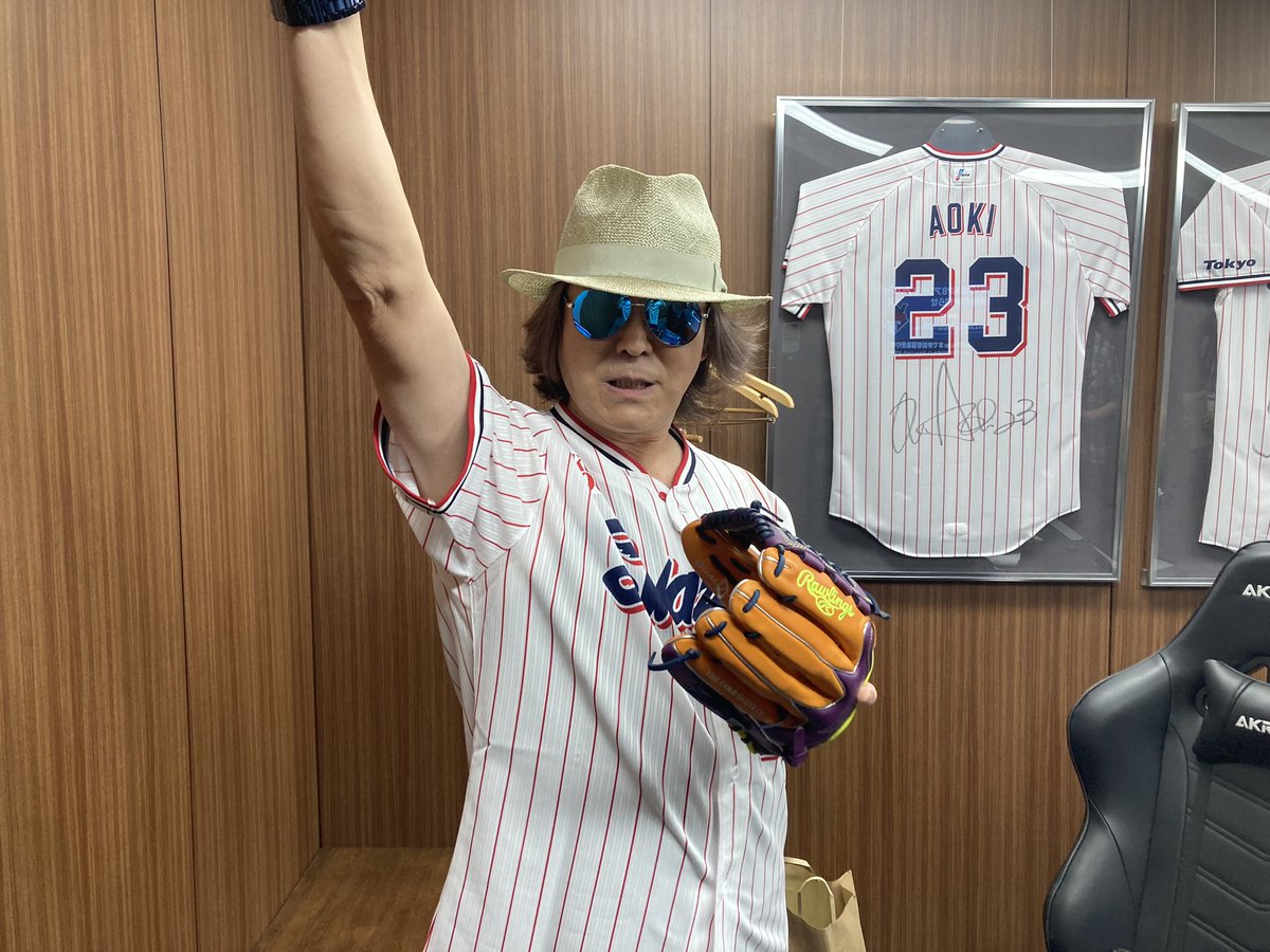 本日、ヤクルト球団応援ソング 『We Are The Swallows』を作って