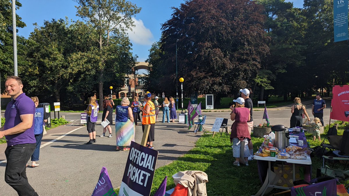 SussexUnison's tweet photo. The picket is growing! Our second day of strike action is off to a strong start. @UNISONinHE @UNISONSE #RisingTogetherForBetterPay https://t.co/1ilywDsVTw