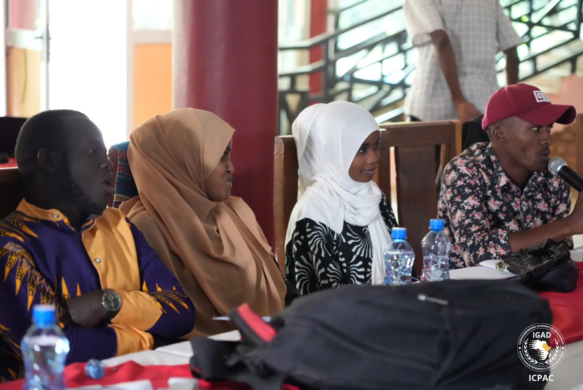 ICPAC (@igad_cpac) on Twitter photo 👨🏾💻📻📺🎙️ ICPAC, alongside <a href="/D2E_Project/">DOWN2EARTH</a>, <a href="/MeteoKenya/">Kenya Met Department 🇰🇪</a>, <a href="/WRA_KEN/">WaterResourcesAuthorityKenya</a>, <a href="/CA_Latest/">Climate Analytics</a>, and <a href="/ActionAid/">ActionAid</a>, is presently hosting a comprehensive three-day capacity development and engagements forum between media professionals and climate scientists in Isiolo, #Kenya.
The workshop's overarching 👨🏾💻📻📺🎙️ ICPAC, alongside <a href="/D2E_Project/">DOWN2EARTH</a>, <a href="/MeteoKenya/">Kenya Met Department 🇰🇪</a>, <a href="/WRA_KEN/">WaterResourcesAuthorityKenya</a>, <a href="/CA_Latest/">Climate Analytics</a>, and <a href="/ActionAid/">ActionAid</a>, is presently hosting a comprehensive three-day capacity development and engagements forum between media professionals and climate scientists in Isiolo, #Kenya.
The workshop's overarching