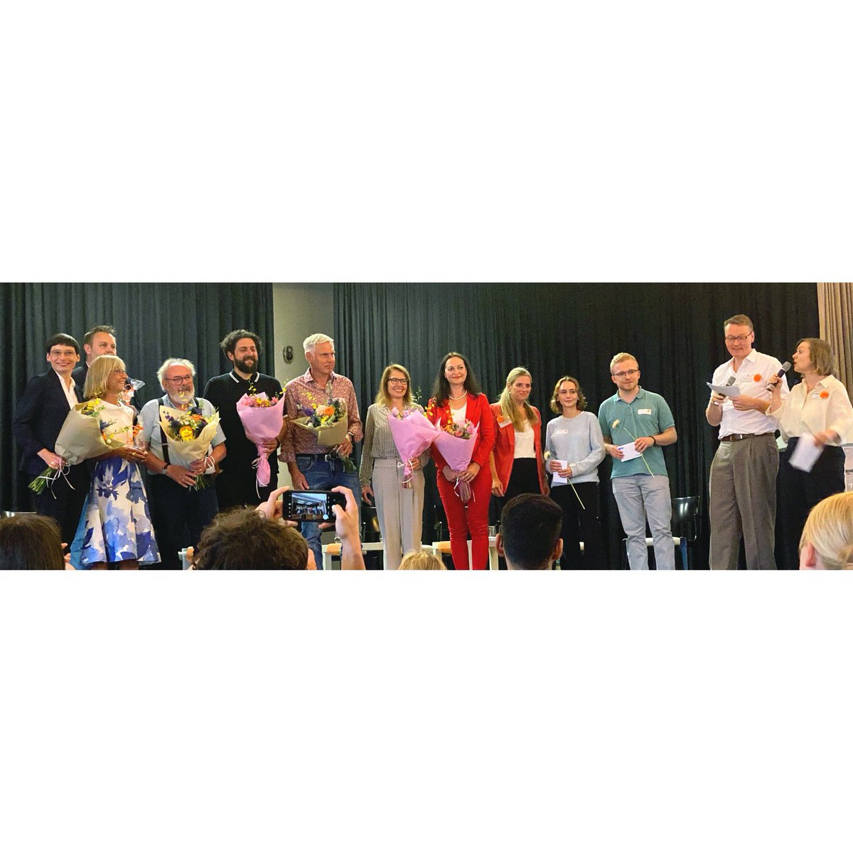 Gestern wurde das 70-jährige Bestehen der AJS mit einem großen Festakt gefeiert!🎉 Wir danken den vielen, lieben Gästen und allen, die dieses Jubiläum ermöglicht und unvergesslich gemacht haben. Eure AJS🧡
<a href="/ChancenNRW/">chancen.nrw</a> <a href="/JosefinePaul/">Josefine Paul</a> <a href="/AladinMafaalani/">Aladin El-Mafaalani</a>