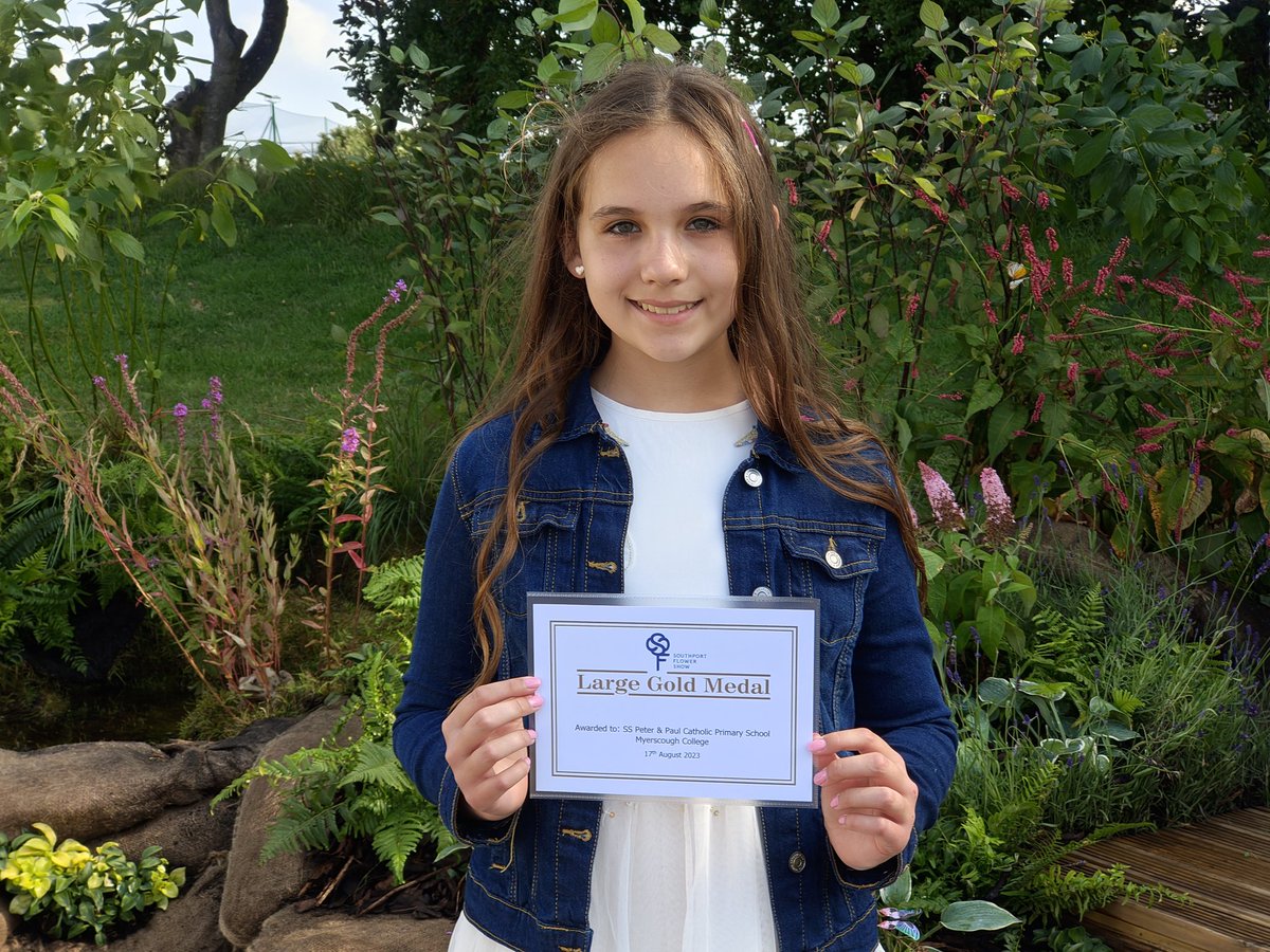 Well done to Matilda on your winning garden design <a href="/southportflower/">Southport Flower Show</a> built by <a href="/MyerscoughColl/">Myerscough College & University Centre</a> Apprentices #skills #gardens #madebyapprentices