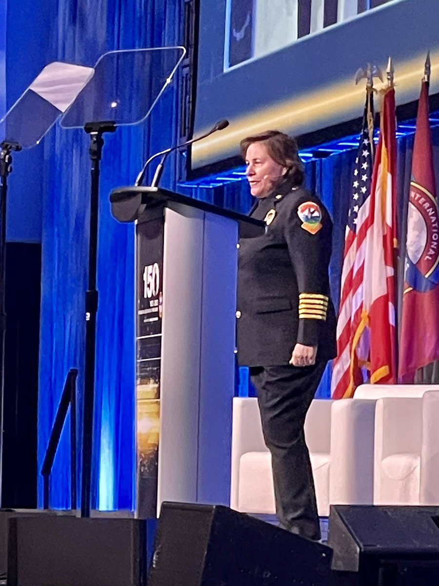 We are incredibly proud of Chief Black! #FRI2023 is underway in Kansas City, MO 🙌🏼 @chiefdonnablack @IAFCPresident @IAFC @IAFC_VCOS @DuckOBX #duckfire #duckobx