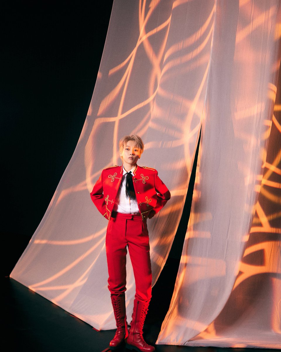 Dior's tweet photo. Stepping into the spotlight, @XinLiulyx0420, Dior ambassador in China, was a sensation during her performance for her first ever solo "XIN LIU 2023 XANADU TOUR" in Guangzhou's Baoneng Qoros Cultural Center, dressed in custom designs by Maria Grazia Chiuri.
#StarsinDior https://t.co/bRQ7ncJEsD