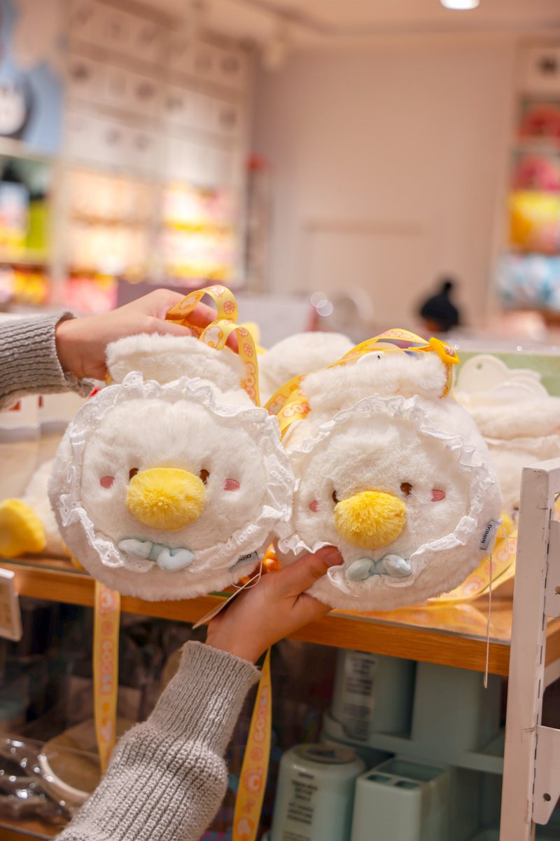 minisoaustralia's tweet image. Stay Warm in Style!  Embrace chilly days with our adorable and chic Cartoon Goose Neck Hot-Water Bottle. The perfect companion for cosy nights and frosty mornings. Let comfort and cuteness collide in this winter must-have. 
#hotwaterbottle  #coldweatheressentials #minisoaustralia