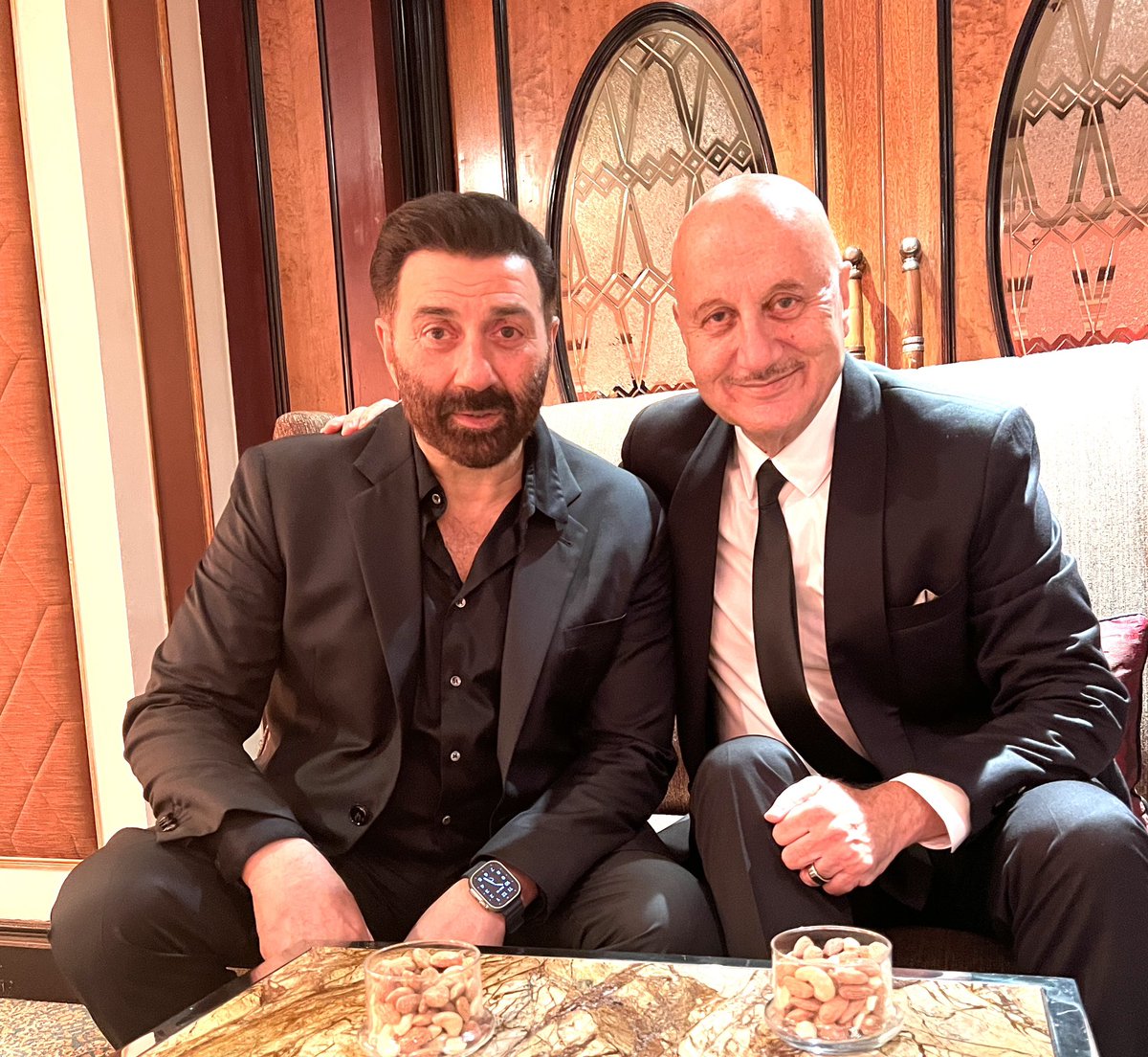 AnupamPKher's tweet image. मेरे दोस्त @iamsunnydeol की फ़िल्म #Gadar2 सिनेमा हॉल में देखने जा रहा हूँ! जय  हो! 😍🇮🇳😍 #Excited