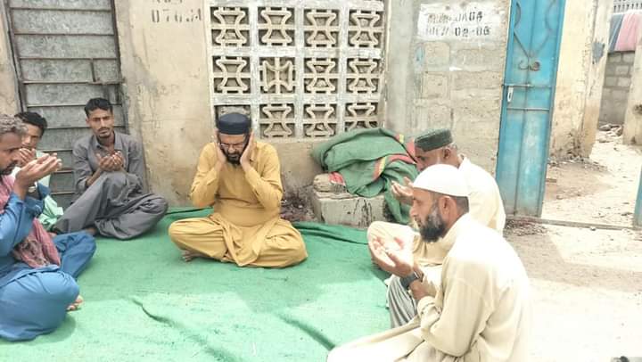 MirNaeemLashar1's tweet photo. #پاکستان_پیپلز_پارٹی PS_91/129 ضلع ملیر کے صدر #جان_عالم_جاموٹ نے نونا شاہ سے پھوپی کے انتقال پر فاتحہ خوانی ، تعزیت،دکھ اور دلی ہمدردی کا اظہار کیا..
اللہ تعالیٰ مرحومہ کو جنت الفردوس میں اعلی مقام اور لواحقین کو صبر جمیل عطا فرمائے.. جان عالم جاموٹ
#PPP #jamot #mediacellps91 https://t.co/jHhJHptHfD