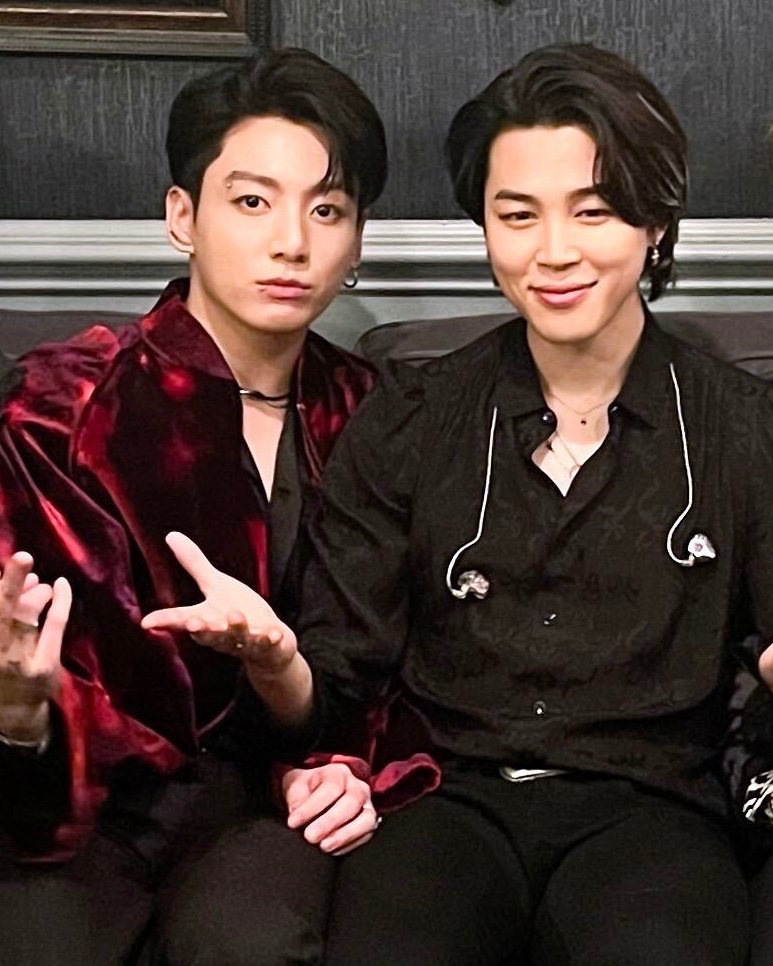 jikookhour's tweet photo. https://t.co/wqP0GwkZt0