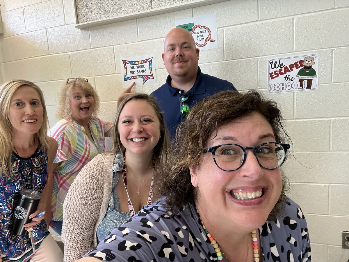 We escaped! A fun ice breaker activity to get year started off right! Thanks to my awesome teammates! <a href="/DingusKindLRE/">Shannon Dingus</a> <a href="/LittleRiverLCPS/">Little River ES</a>