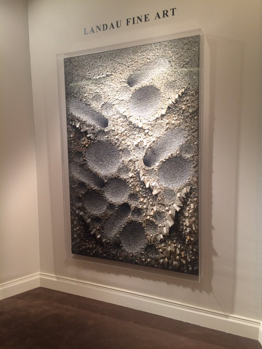 DDxx's tweet photo. @debroervanroos Op Tefaf een paar jaar terug, is me altijd bij gebleven! https://t.co/x5S9uXfcPK