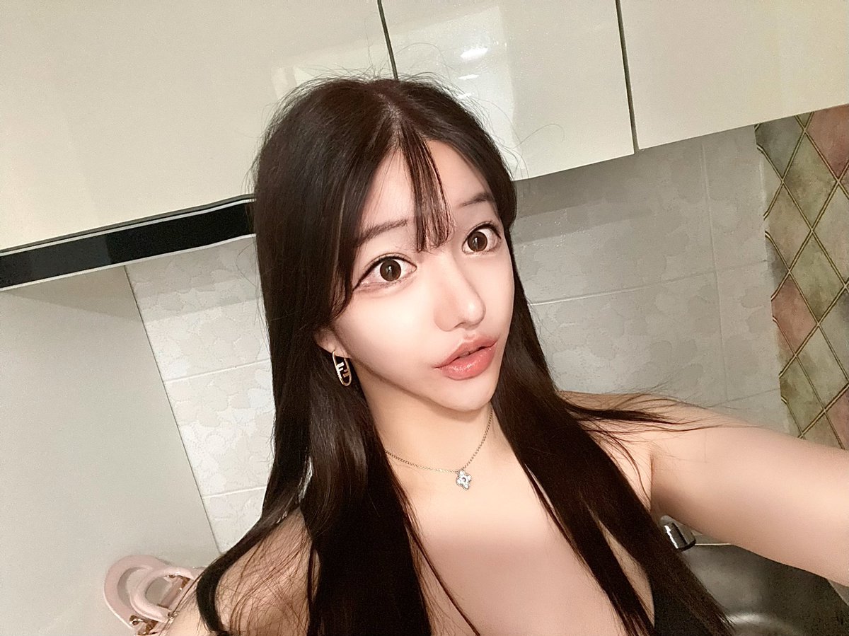 1ovesaering's tweet photo. 안농 수원역 오늘 논노올사람 💗

#트랜스젠더 #트젠 #쉬멜 #쉬메일 #ladyboy #레이디보이 #일탈 #젠더만남 #쉬멜만남 #TG #shemale #수원 #수원역 #조건 #오프 #이태원 #강남 #CD #시디 #섹트 https://t.co/sasZv6VHXh