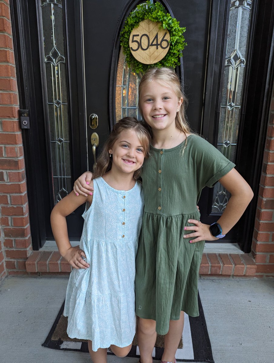 LongChristian's tweet photo. #TeamLong is coming for you @HeritageECS & @cheetahstweet! Ready for a great school year to start! #WEareLakota https://t.co/aU5sJfheFq