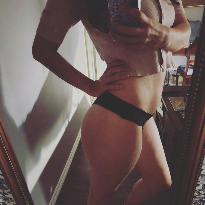 Have a good day baby! https://t.co/b4ycWW32Hj<a href="/tag/onlyfansgirl"class="tags"><span>#onlyfansgirl</span></a>