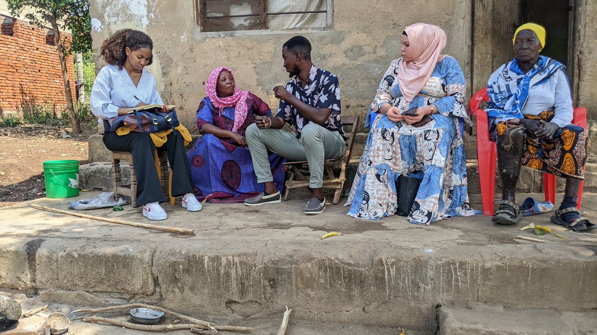 tasmorogoro's tweet photo. TAS Morogoro ilitembelea watu wenye Ulemavu wanaofanya biashara wilayani mvomero, ili kuwaunganisha na wafanyabiashara wakubwa wenye biashara  zinaoendana na zao ili kuwajengea uwezo mkubwa, kuongeza uzalishaji na kuweza kukuwa kibiashara 
@fcs
@twepsn2 https://t.co/WW5SBsSkmO