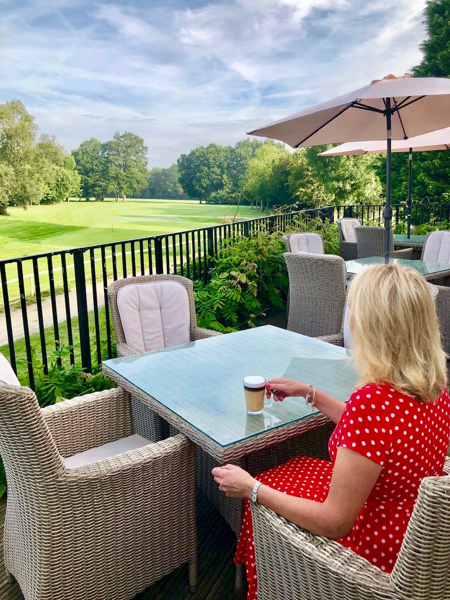 Imagine yourself here, relaxing and enjoying some ‘me time’ 🥰. 

#balconyview #horsham #metime💕 #relaxandenjoy #visitorswelcome #coffeetime