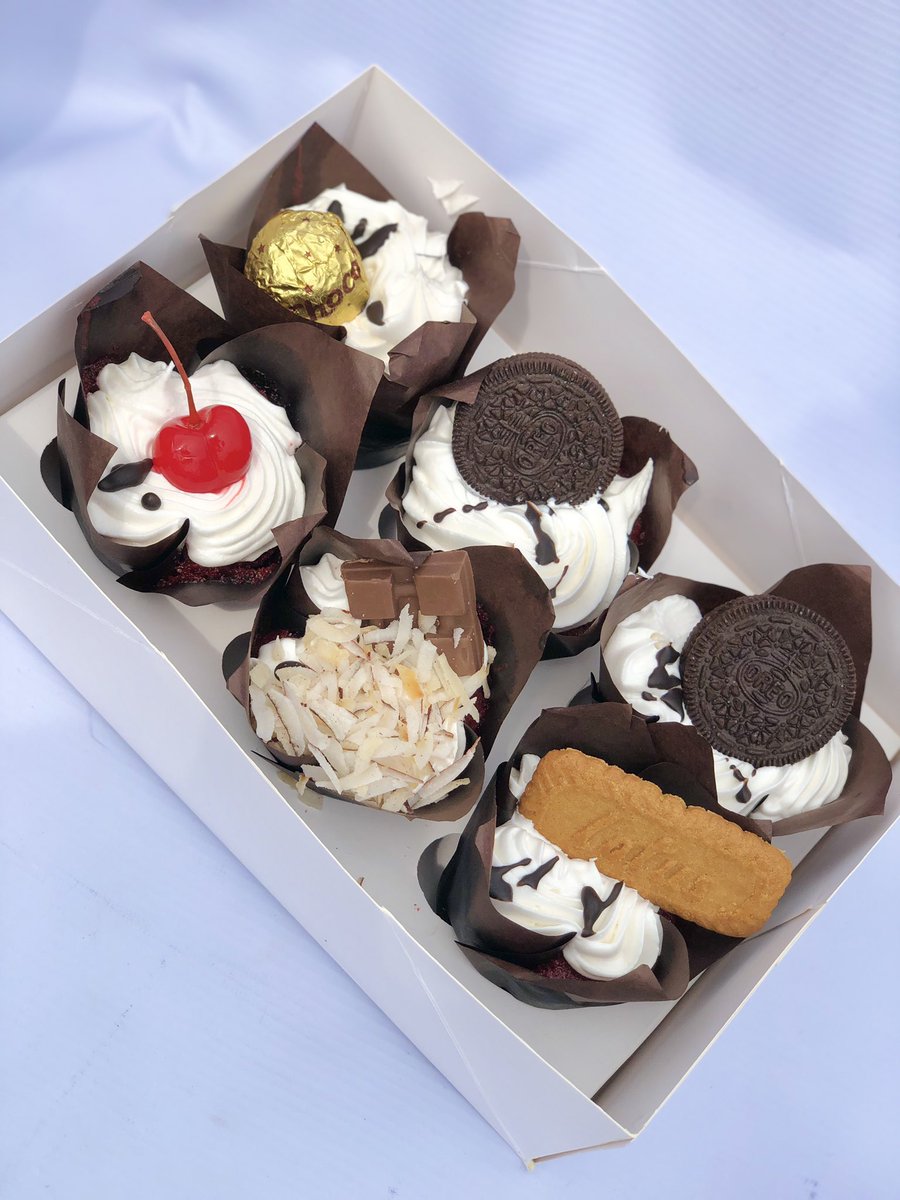 iamvicaj's tweet photo. It’s okay to droll, but it’s more okay to slide into my dm to place your order. 

#vickystreat
07065596961

#cakesinuyo #bakersinuyo #uyo #AkwaIbomTwitter https://t.co/SbFqYFFYHP