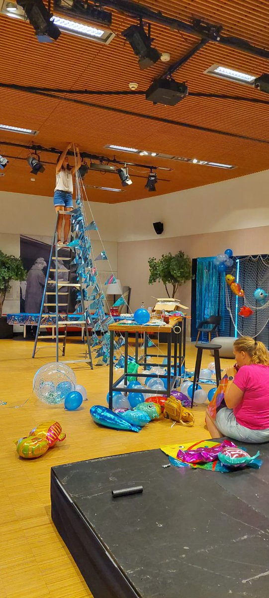 Trek je beste onderwater outfit aan vanavond voor de afsluiting van het Zomerpaspoort 2023! 🤿 We gaan de onderwaterwereld in. 🧜‍♀️ We gaan dansen in de salonzaal van <a href="/landvast/">Landvast</a> 
Er zijn nog een paar plekjes beschikbaar. Inschrijven zonder Zomerpaspoort mag ook. Tot vanavond! 💦