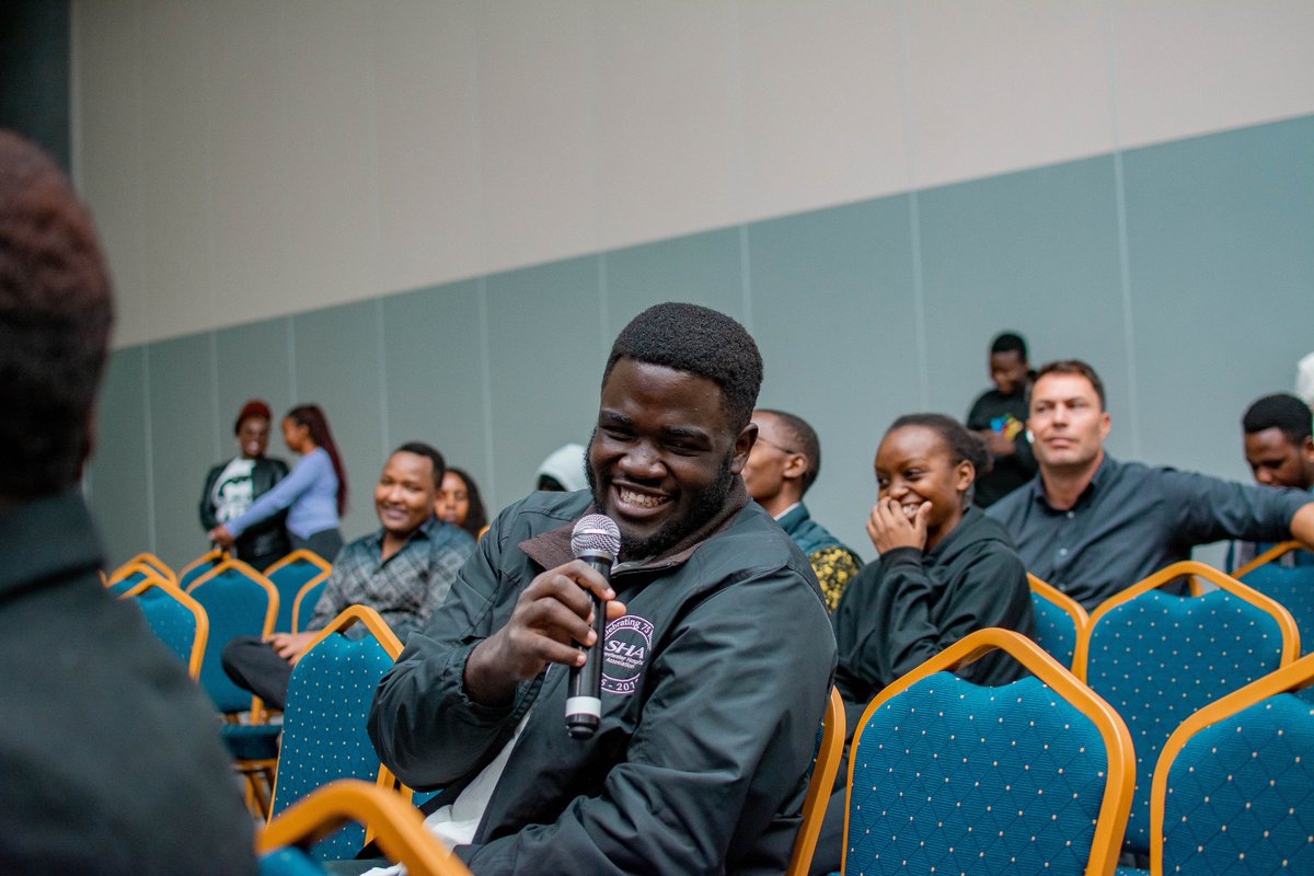KahenyaAnita's tweet image. My first-panel session Moderation for the first-panel session at #APIFest 

With @_bigzoo @marvin_hosea @heskiptoo @vee_ouma