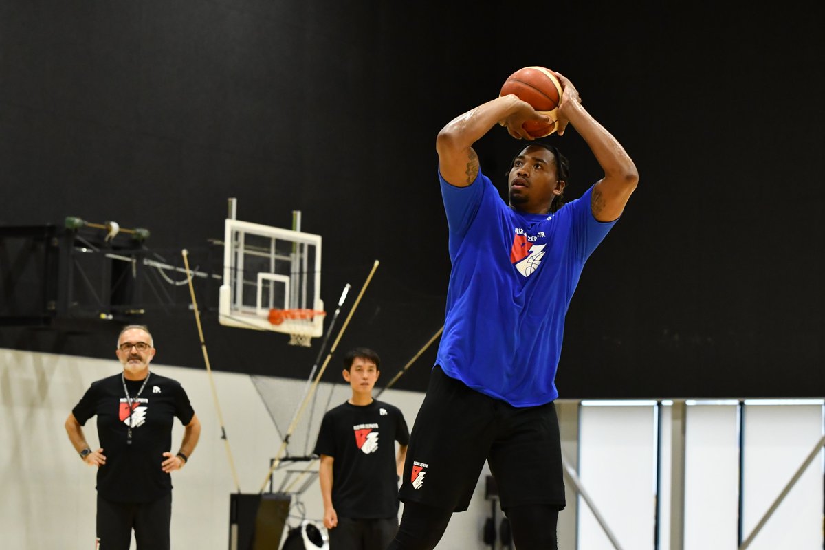 ライジングゼファーフクオカ tweet media