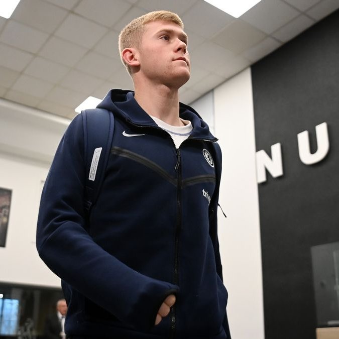 NUFCBlogcouk's tweet photo. A few interesting bits on Lewis Hall 👇⚫️⚪️

He's a boyhood Newcastle fan and is represented by Wasserman; the same agency who look after Eddie Howe, Harvey Barnes, Tino Livramento and Harrison Ashby. 

His dad (Colin) and grandad are big Toon fans and his older brother (Connor), who currently plays for National League side Solihull Moors, did the @alanshearer celebration after scoring in the FA Cup for Chorley FC.

Two years ago, his brother also revealed that he and Lewis (both Berkshire-born) would go to watch Newcastle whenever they played at Reading in the Premier League.

It was meant to be... ✍️⚫️⚪️

#NUFC #CFC