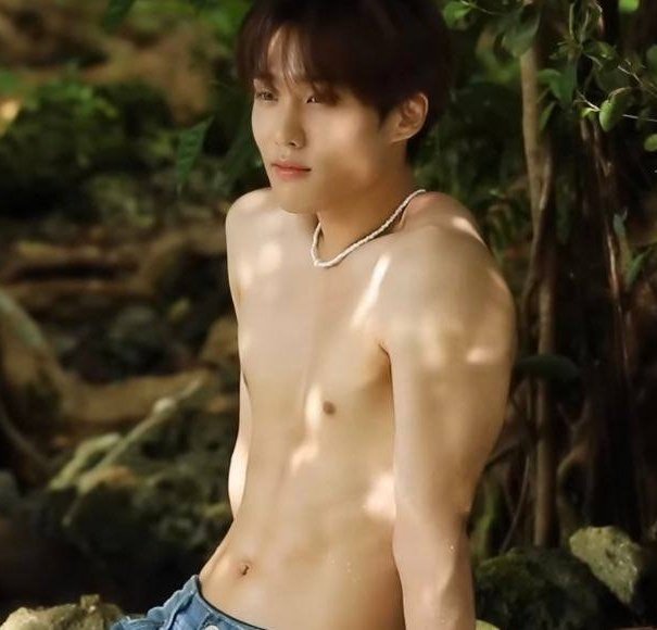 2501. Jacob / THE BOYZ