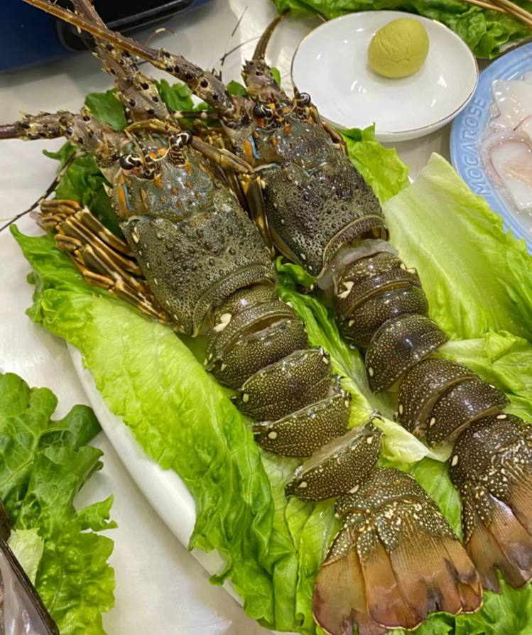 ffkdddkd's tweet photo. Dive into a sea of culinary bliss and let your taste buds be mesmerized https://t.co/YAFxqhjkv2