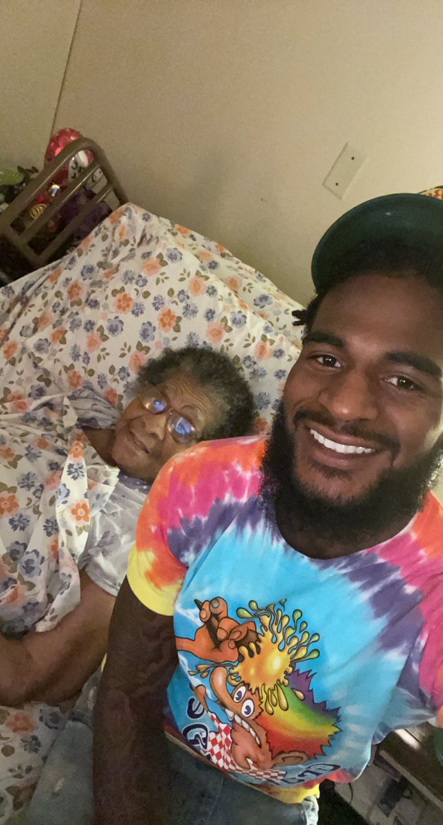 FlexxAlmighty's tweet photo. Frfr, My great grandmother took her kids and bus load of people to the Martin Luther King I had a dream speech…. All that stuff was not that long ago 😒 #RipGG https://t.co/G0OrqGOaeX