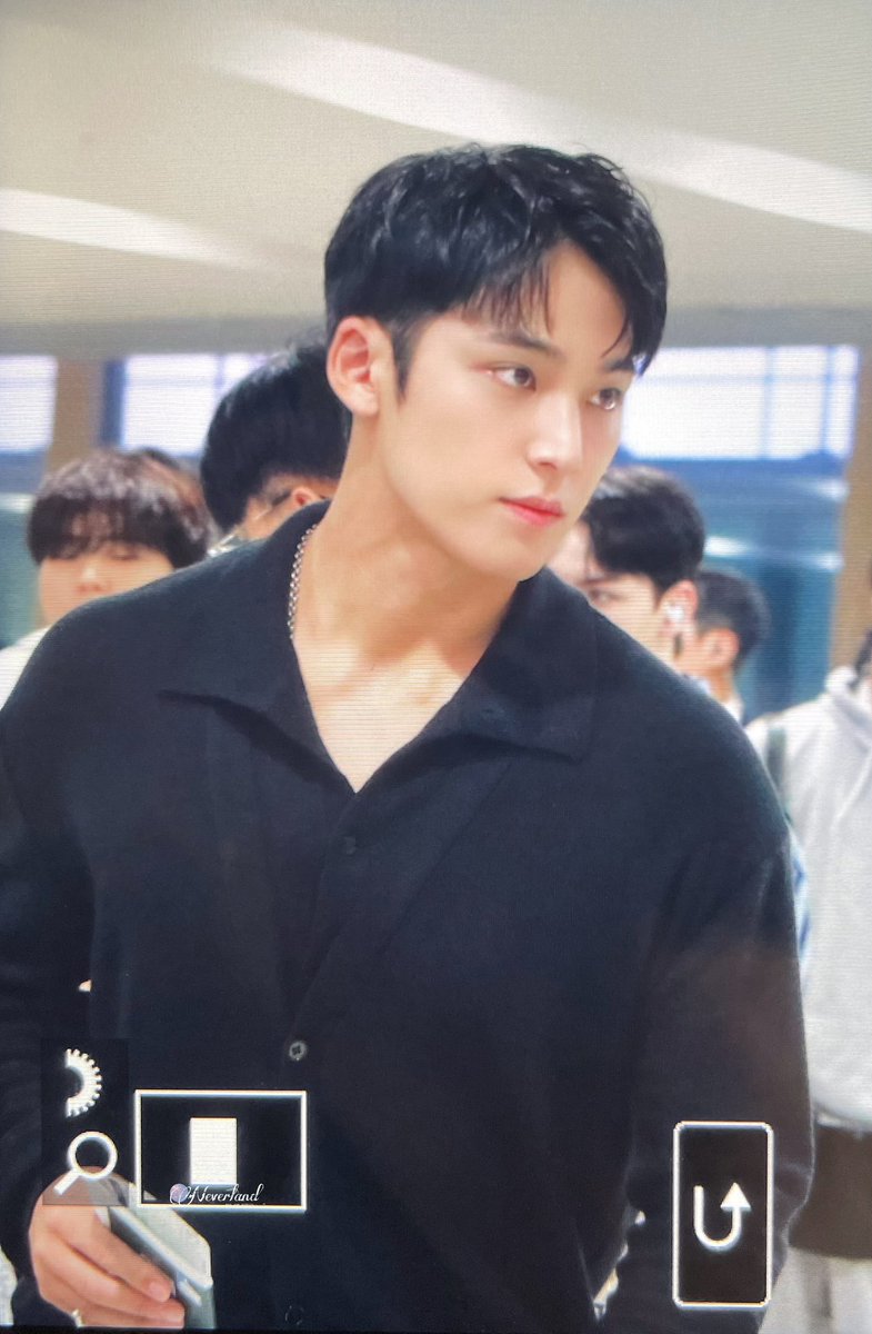 Neverland_0406's tweet photo. 230817 김포 출국

🖤

#민규 #MINGYU #ミンギュ
#세븐틴 #SEVENTEEN https://t.co/UpRAavpada