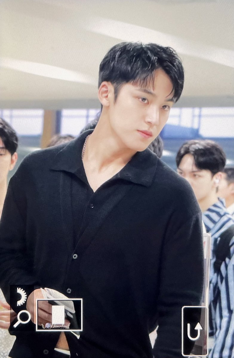 Neverland_0406's tweet photo. 230817 김포 출국

🖤

#민규 #MINGYU #ミンギュ
#세븐틴 #SEVENTEEN https://t.co/UpRAavpada
