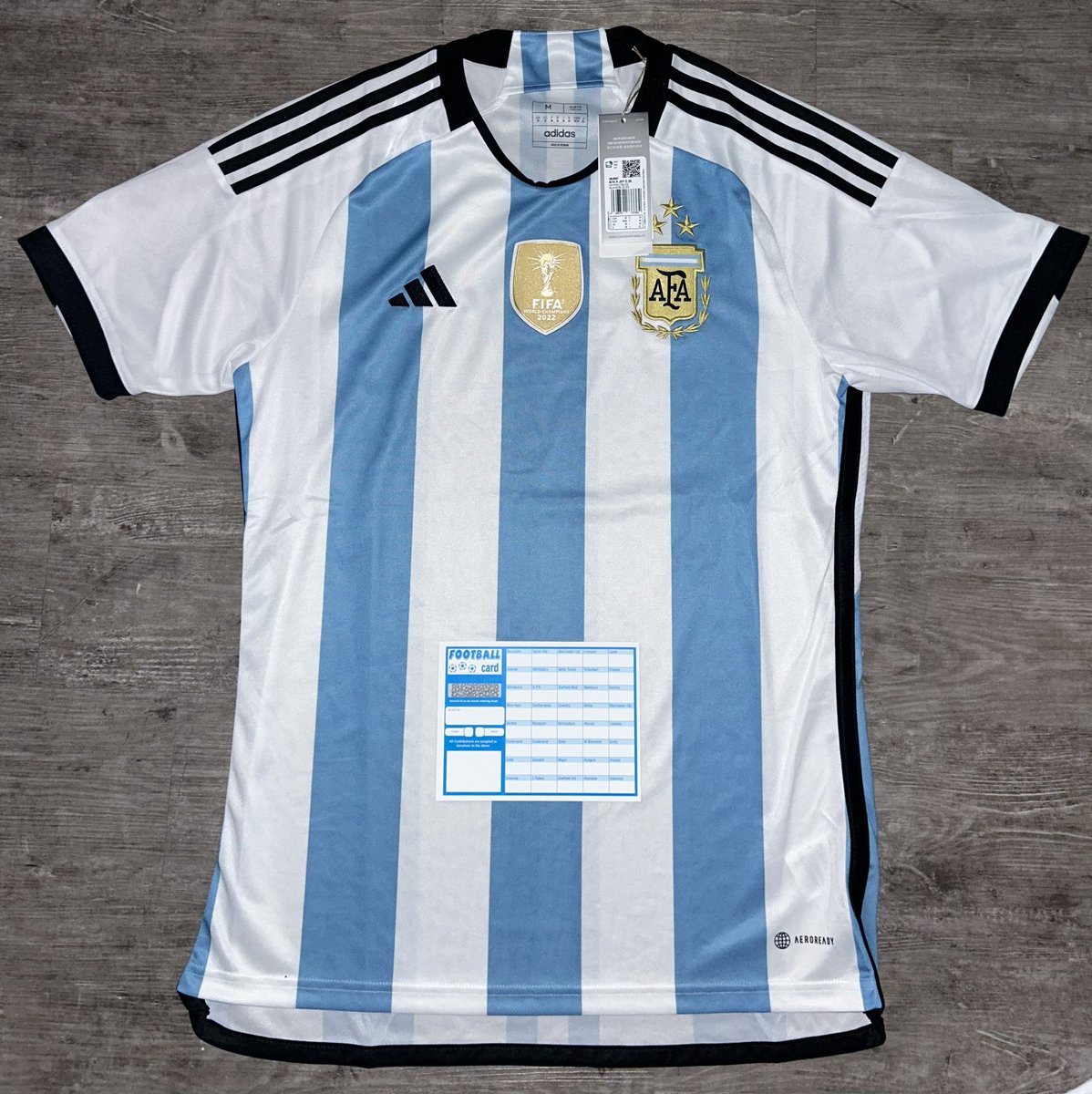 🐐RAFFLE!🐐
-
Next up we have the Argentina World Cup Winner shirt, completed with the 3 stars above the badge. The shirt is size medium and BNWT.

Entries on this one are £2 a go, or 4 for £7. Drop me a message or comment below to get involved!

Good Luck! 👍