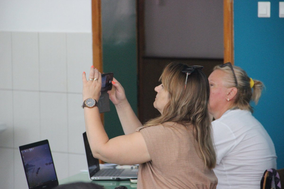 DigEdCenter's tweet photo. Maja Videnovik talks on integration of different AI tools into teaching practice to enhance students’ media literacy during #TechCampOhrid
#TechCamp #MyTechCampStory #ExchangeAlumni #DigEd https://t.co/oeaEEsK20Y