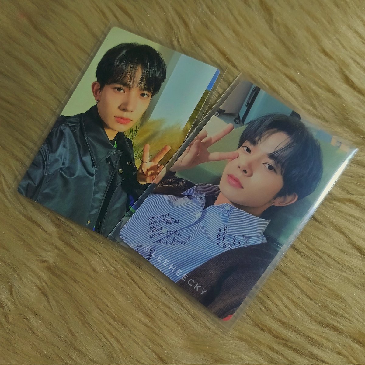 leeheecky's tweet photo. ꒰ wts | lfb | ph ꒱ #leeheeckysells

∘˚˳°🧺 —  heeseung stc small set .ᐟ
⤷ 900 set + pf + sf
⤷ onhand
⤷ x sensitive and impatient 
⤷ payo / 3 days res
⤷ mod: flash

— reply/dm to claim

🏷️ enhypen encompanion manifesto special trading card tc peace concert merch pc https://t.co/G9IV4XnUIC