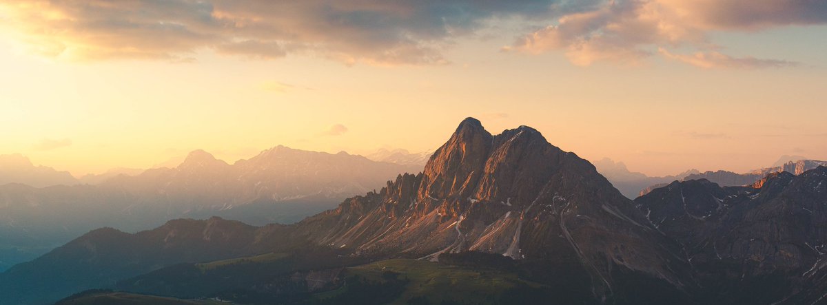 Dawn vs. Sunrise

What do you like more? Let me know

#landscapephotography
#photography