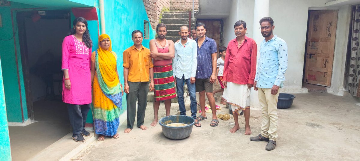 agriconsamiti's tweet photo. "Kavir Kisan" has successfully crafted the 'Jivamrit' bioformulation in Khairipar village, Kawardha block. @Commonland @igkv_kisan @manasgr88 @Manisha_M14 @surendra97123 @deepak02085791 @surendra97123
#KavirKisan #Jivamrit #Bioformulation #SustainableFarming #GreenRevolution" https://t.co/oMKflhdWEA