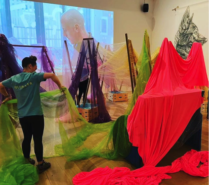 WhitworthArt's tweet photo. TODAY Join Play Workers from Wrexham and @TyPawb as they facilitate den creationsβ‘as part of #PLAYTIME23.
Get involved for free, 1pm - 4pm, every Thursday in August.
You can also visit our PLAY Market in the Garden Studio & Art Garden.
More info: https://t.co/kNiyLrymYM https://t.co/lgWRplxTdh