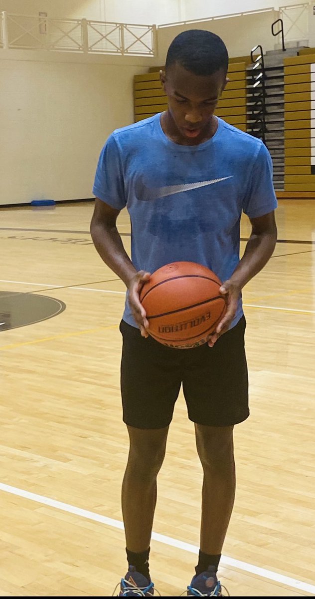 TheSportsMomKim's tweet photo. Happy 16th Bday @Mark_Hayden323 🥳🥳🥳
Grateful to be your mom. Your integrity, strength, humility, consistency and compassion are inspiring. We love you and we’re proud of you! ❤️ https://t.co/cc4TLOJOsD