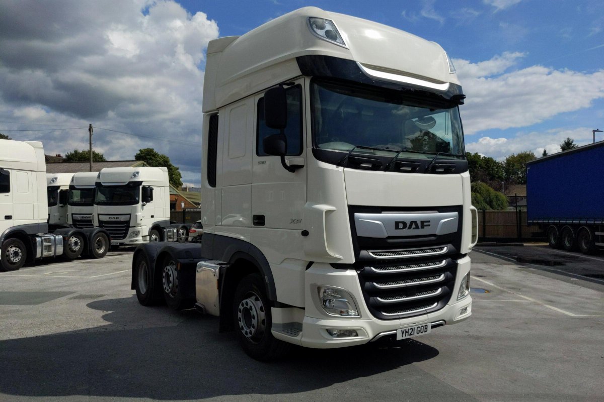 MotusDAF's tweet photo. 📢USED TRUCK OF THE WEEK📢

2021 DAF XF 530 FTG, featuring:
⚙️12 Speed TraXon
🛣️Full DAF Service History
⭐12 Months Warranty and more!

Find out more➡️ https://t.co/qXR7wDUaPn

#UsedTruckOfTheWeek #UsedDAF #DAFXF #MotusDAF #UsedTrucks #Trucks #MotusCommercials https://t.co/xhzrSogKRh