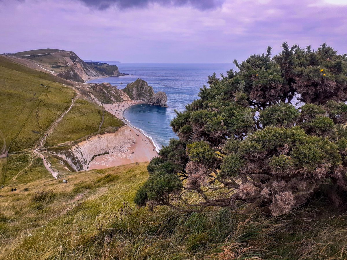 TimjDyer's tweet photo. Different view of durdle door #jurassiccoast #dorset #timjdyerphotography https://t.co/lrEMGdVbLf