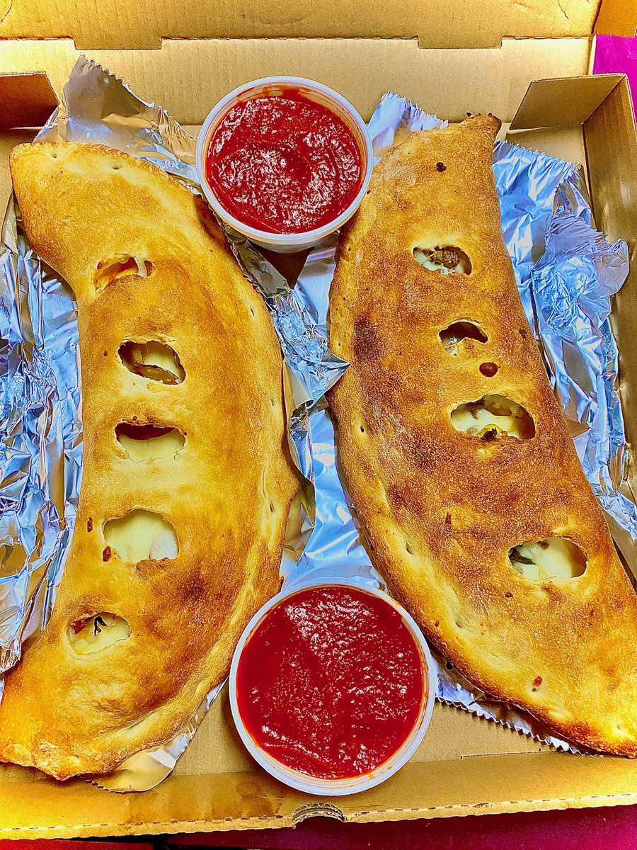 mimospizzaco's tweet photo. STROMBOLI THURSDAY- Sm 5-topping Stromboli just $8.99 today https://t.co/eKuTbI5HjK