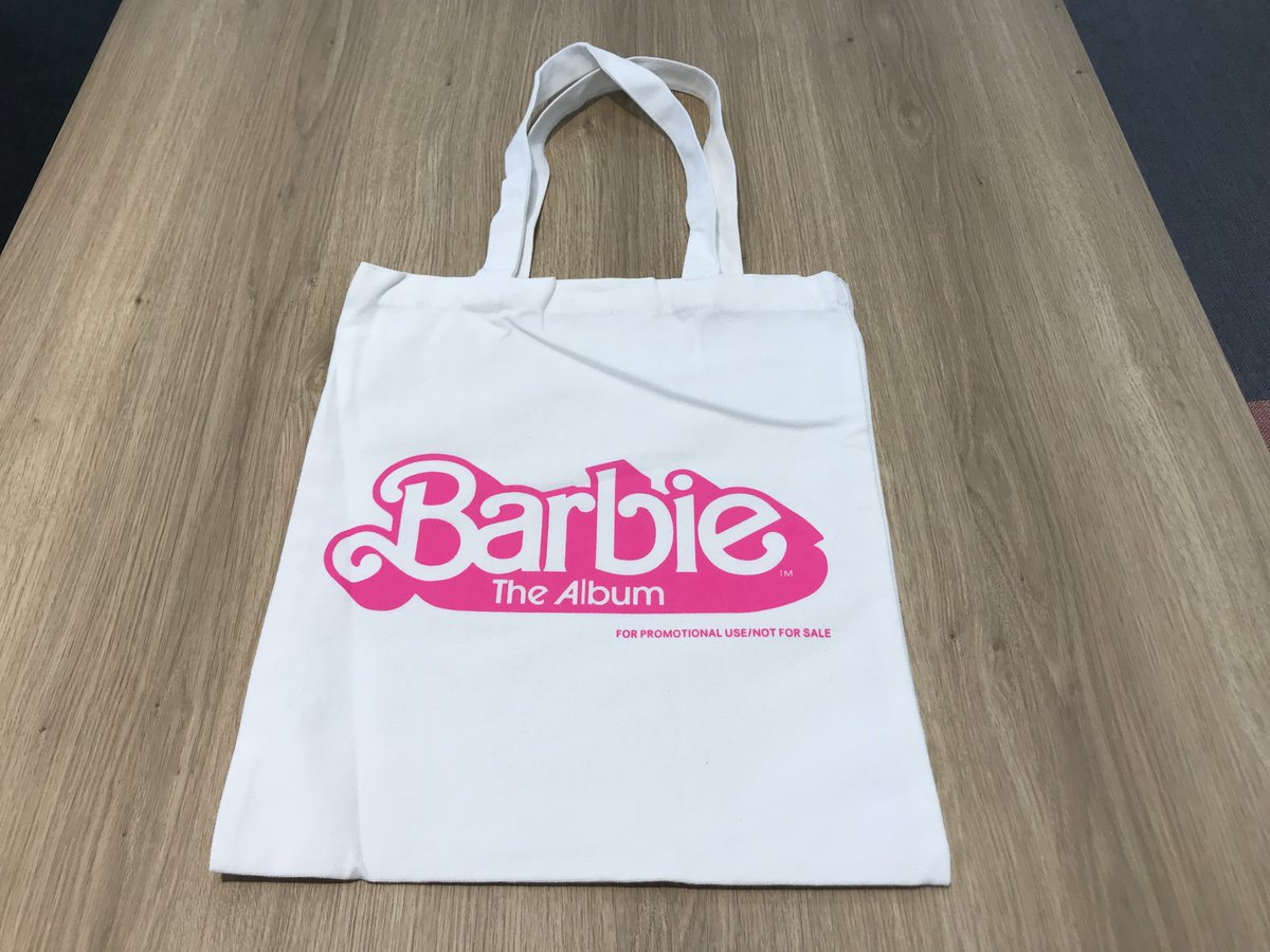 wmj_intl's tweet photo. ／
#BarbieTheAlbum
フォロー&amp;RTキャンペーン✨💖
＼

抽選で5名様にオリジナルトートバッグをプレゼント♪
皆さまからのご応募お待ちしております💃🕺💗

📍応募方法はこちら
1️⃣@barbiealbum_jp をフォロー
2️⃣本投稿をRT

応募は8/31 23:59まで🔥

楽曲はこちら👉
🎧https://t.co/gyrDYwsTnE https://t.co/X8UpPljLeh