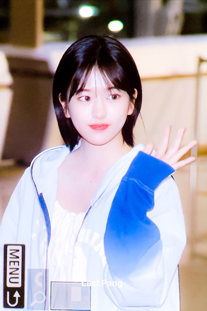 lastpang_A's tweet photo. 20230817 프리뷰 (2)
동글동글 귀여워🥹
#아이브 #IVE #안유진 #AnYujin #유진 #Yujin https://t.co/SfezXGuTiV