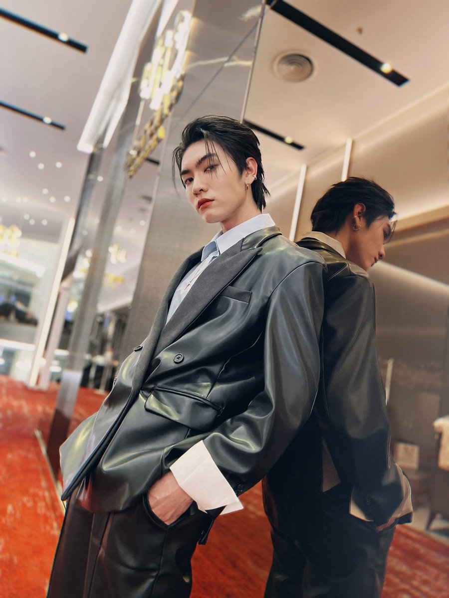 Bossckm_'s tweet photo. ฝนตกอีกแล้วว...🌧️

#Bosschaikamon #ShawtyBoss #BoNoh https://t.co/ze8rAWGrtL