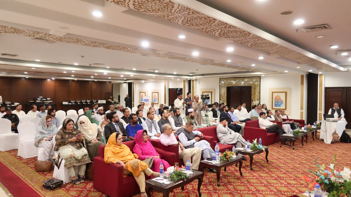 SNGPakistan's tweet photo. The Restaurant Invoice Management System (RIMS) piloted under SNG, has been successfully handed over to KPRA, marking a significant advance in tax administration and business transparency. A big round of applause to everyone involved in this achievement! #KPRA #Progress https://t.co/WjcEioq9Fw
