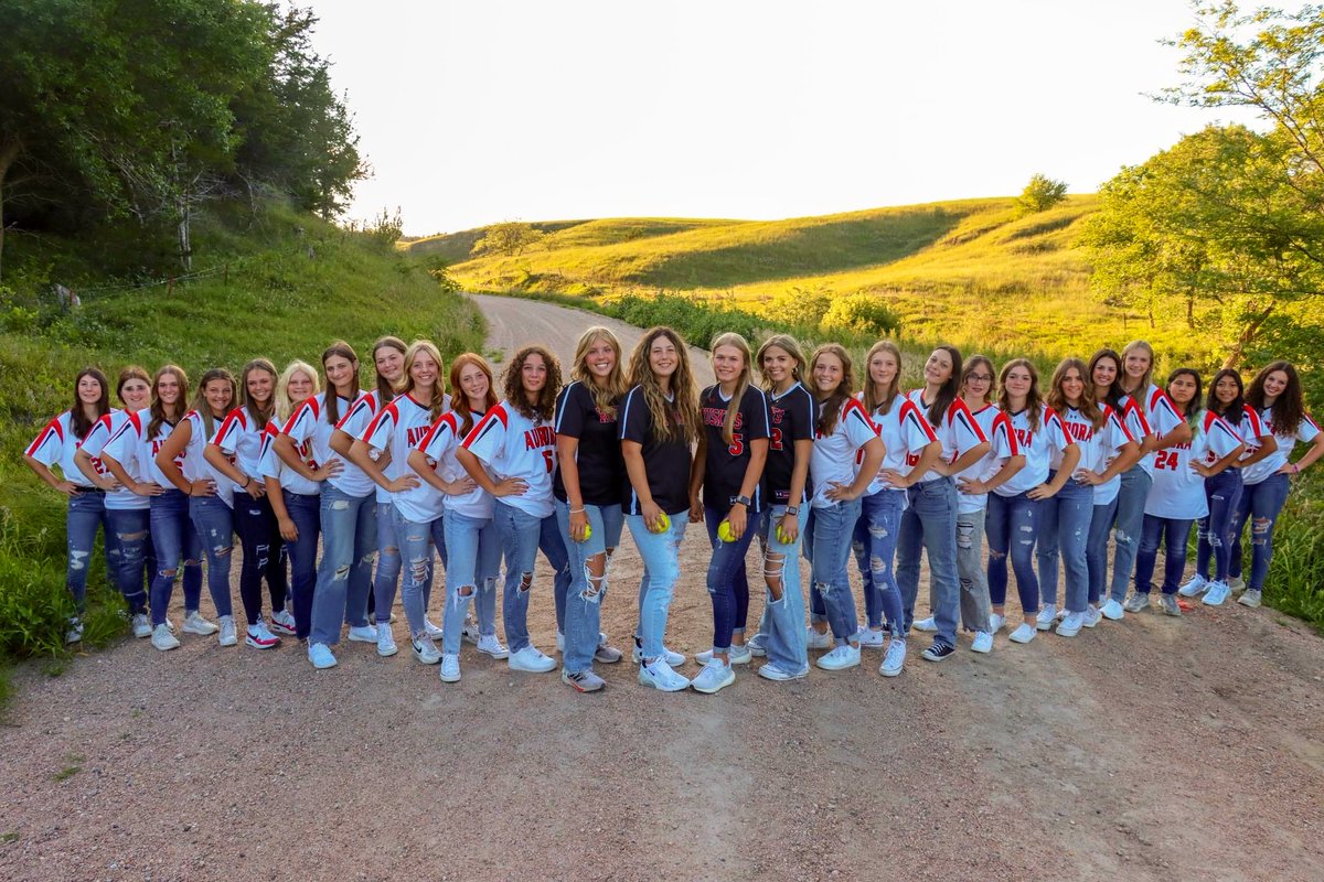 SoftballHusky's tweet photo. GAME DAY! Come out and support the varsity girls at the complex tonight at 5:30 vs. Lex. 🥎🐾 https://t.co/Z2VR88AL3y